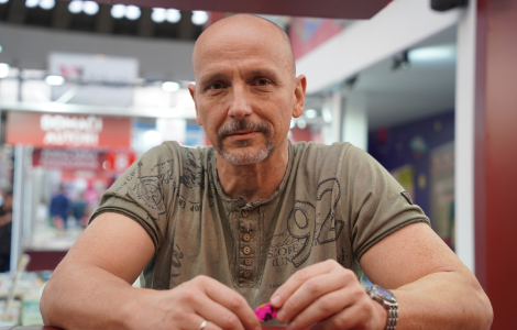 aleksandar stanković o najnovijoj knjizi f32 živi s bolešću, može se  laguna knjige